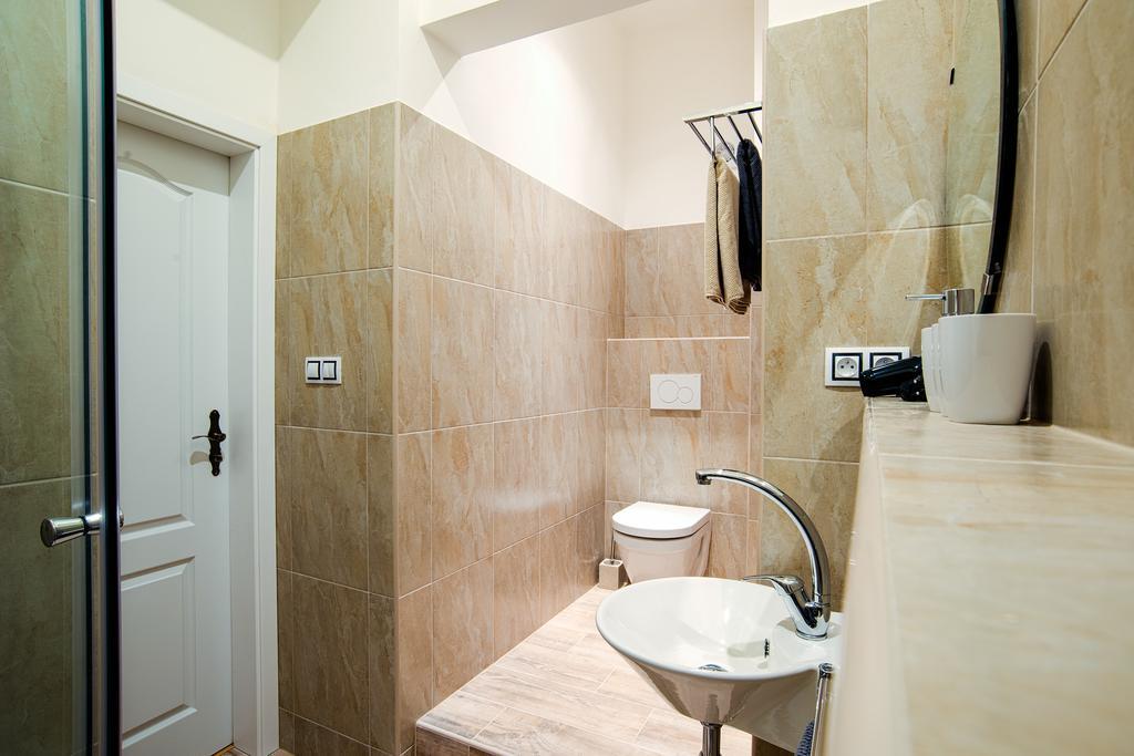 Apartment Gesse Brezinova プラハ エクステリア 写真