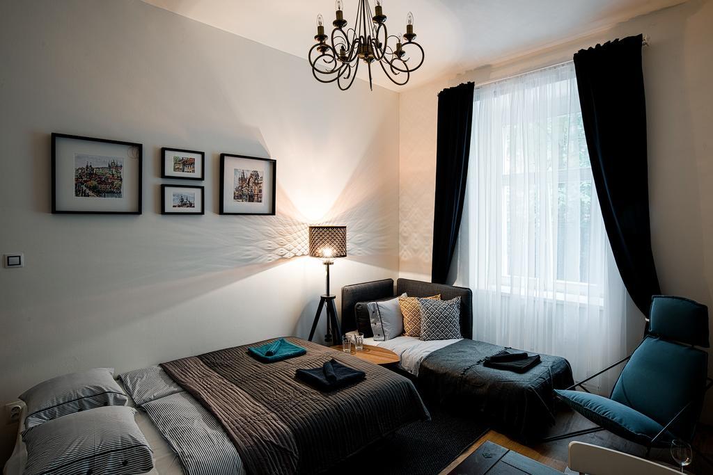 Apartment Gesse Brezinova プラハ エクステリア 写真