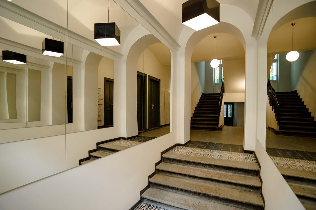 Apartment Gesse Brezinova プラハ エクステリア 写真