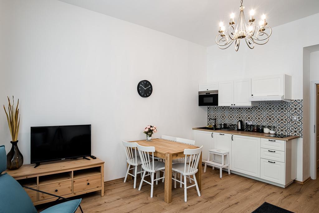 Apartment Gesse Brezinova プラハ エクステリア 写真