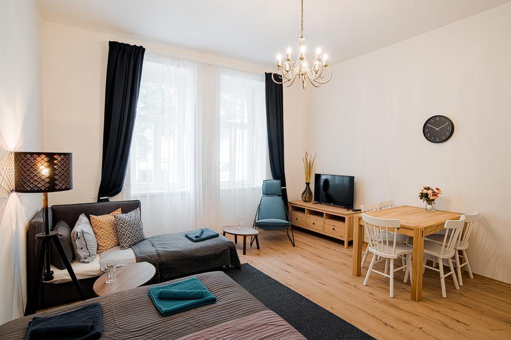 Apartment Gesse Brezinova プラハ エクステリア 写真